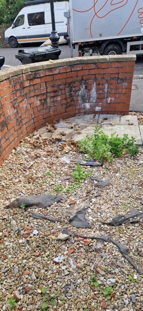 Garage clearance and rubbish removal Bristol